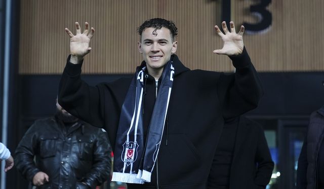 Arnavut futbolcu Kristjan Asllani, Beşiktaş için İstanbul'da