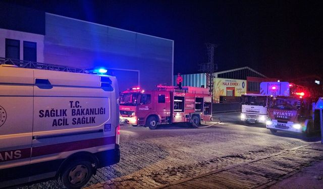 Çorum'da fabrikada çıkan yangın büyümeden söndürüldü