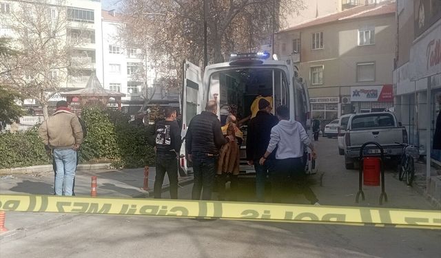 Karaman'da silahlı kavgada baba ve 3 oğlu yaralandı