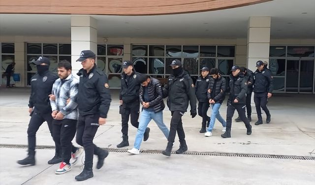 Manisa merkezli 6 ilde DEAŞ operasyonunda 7 kişi yakalandı