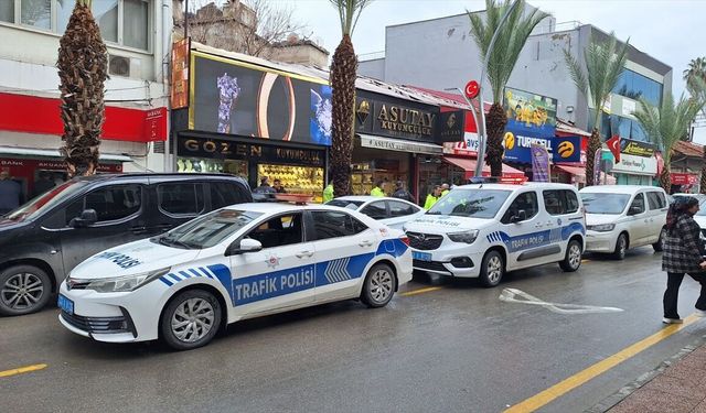 Mersin'de silahla kuyumcuyu soyan zanlı yakalandı