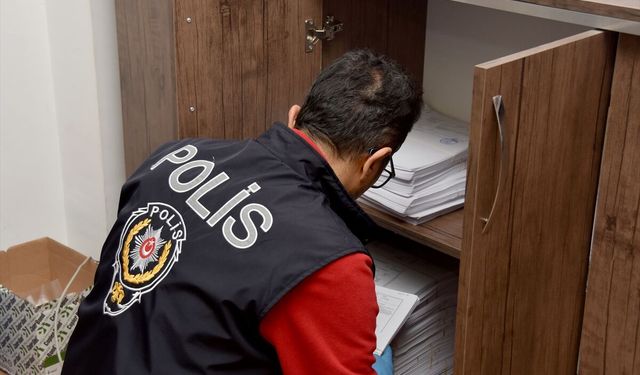 Nevşehir merkezli tefecilik operasyonunda 68 zanlı yakalandı