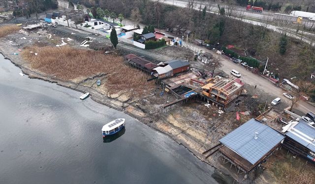Sapanca Gölü kıyısındaki kaçak yapılar yıkılacak