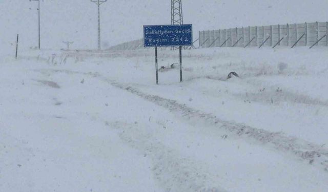 Ardahan'da 60 köy yolu ulaşıma kapandı