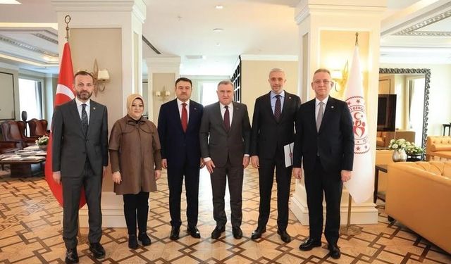 Bakan Osman Aşkın Bak ile gençliğine yönelik yatırımların hayata geçirilmesi planlandı