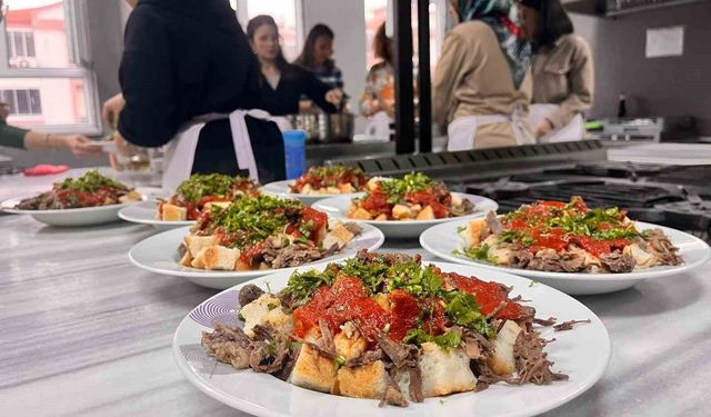 Balıkesir'in köklü mutfak mirası tirit tanıtıldı