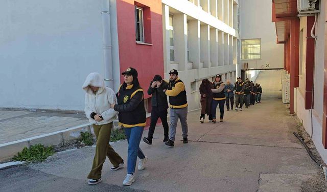 Fuhuş yaptıran masaj salonlarına operasyon: 14 tutuklama