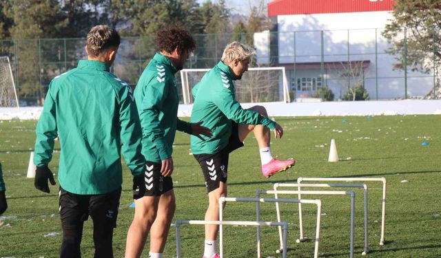 Hakan Kutlu: 'Sakaryaspor'u yakışan yerlere getireceğimize inanıyoruz'
