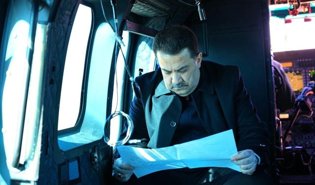 Irak Başbakanı Sudani'den koalisyon güçlerinden devralınan Ayn el-Esed Üssü'ne ziyaret