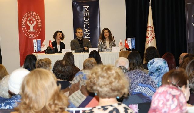 İzmir'de, uzmanlardan rahim ağzı kanseri ve HPV aşısının önemi semineri