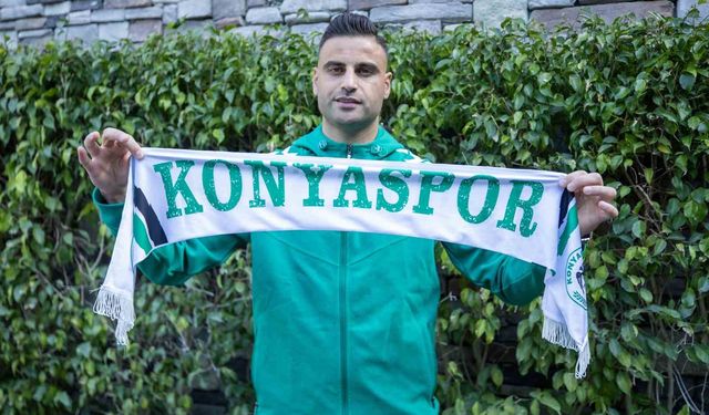 Konyaspor, Deniz Türüç ile sözleşme imzaladı
