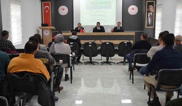 Niğde'de hayvan sağlığı eğitim toplantısı düzenlendi