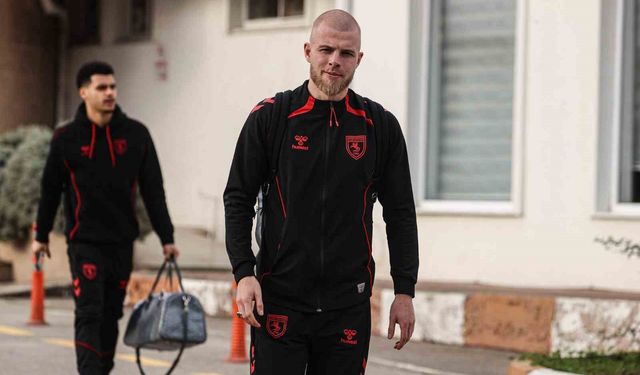 Samsunspor, Kasımpaşa maçı için İstanbul'a gitti
