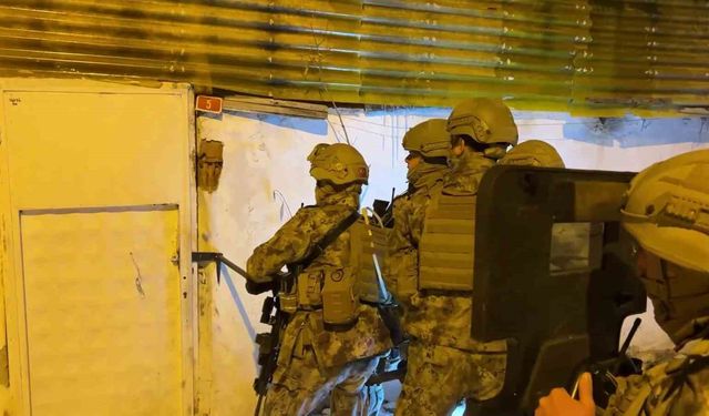 Sivas merkezli siber dolandırıcılık operasyonu, 18 şüpheliden 11'i tutuklandı