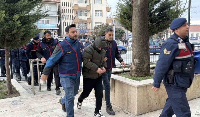 Tokat'ta 100 milyonluk yasa dışı bahis ve dolandırıcılık operasyonu: 16 gözaltı