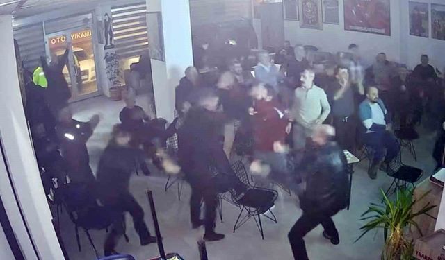 Trabzonspor taraftarlarının galibiyet sevinci kameraya yansıdı