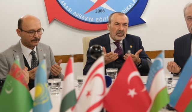 Türk Eğitim-Sen'den 250 Türkmen gencine akademik Türkçe eğitimi