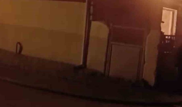 Yılbaşı gecesi Bursa'da köy evi alevlere teslim oldu