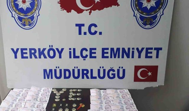 Yozgat'ta sahte altın ile kuyumcuyu dolandıran bir kişi yakalandı