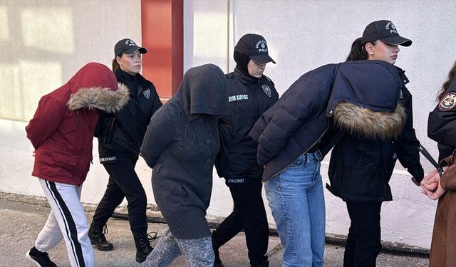 Adana merkezli usulsüz reçeteli ilaç satışı operasyonunda 34 zanlı tutuklandı