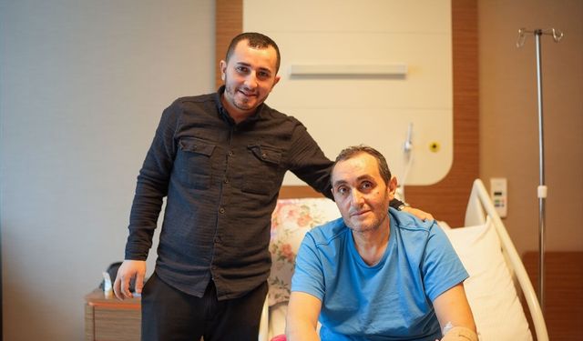 Damat 'tekrar düşün' baskılarına aldırmadan karaciğerini kayınpederine verdi