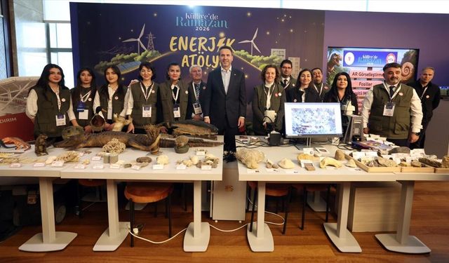 Enerji ve Tabii Kaynaklar Bakanı Bayraktar, 'Külliye'de Ramazan' etkinliklerine katıldı: