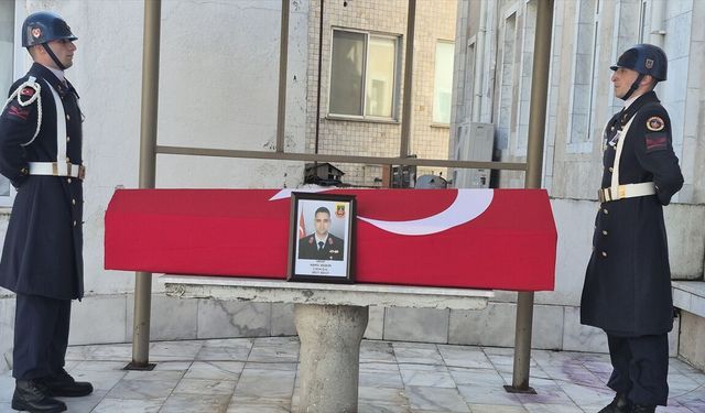 Kalp krizinden hayatını kaybeden uzman çavuşun cenazesi defnedildi