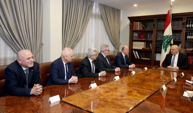 Lübnan Cumhurbaşkanı, silahların devletin tekelinde toplanması konusunda geri adım atılmayacağını söyledi