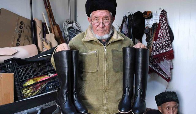 Ata mesleği zamana direniyor: Yozgat'ta Kırgızların deri işlemeciliği yok olma tehlikesiyle karşı karşıya