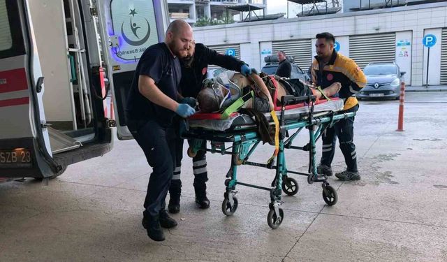 Bursa'da beton tankeri devrildi: 1 ölü