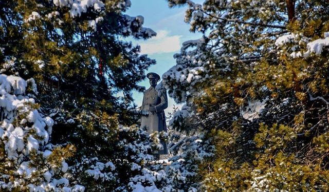 Doğu'da karla karışık yağmur var