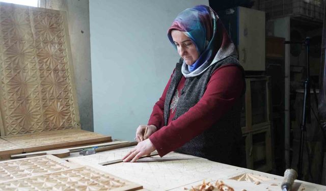 Hobi olarak başladı, siparişler ülke geneline yayıldı: Selçuklu ve Osmanlı motifli ürünlere yoğun talep