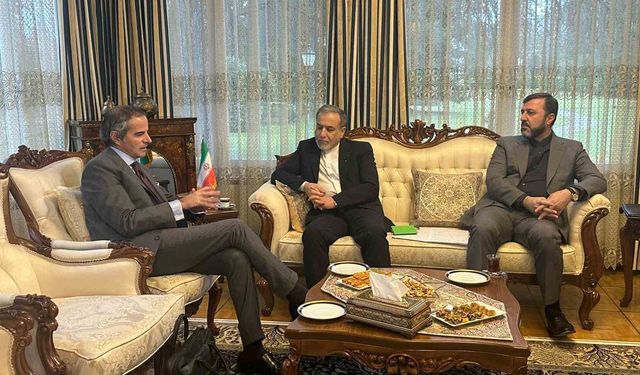 İran Dışişleri Bakanı Arakçi, UAEA Başkanı Grossi ile görüştü