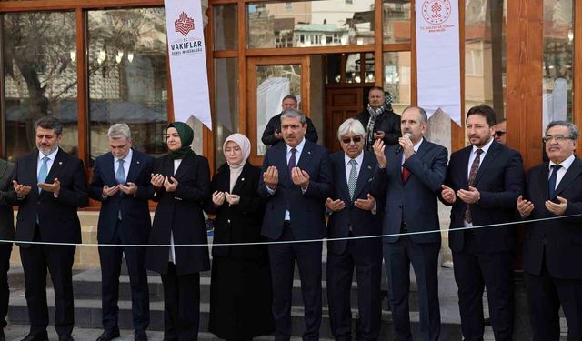 Kahramanmaraş'ta restorasyonu tamamlanan 5 cami daha ibadete açıldı