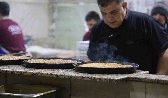 Meşe odunlu fırında vazgeçilmez lezzet: Tahinli pide