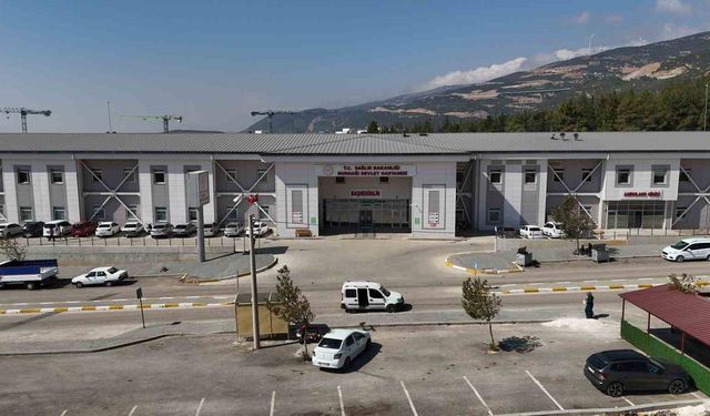 Nurdağı'nda çelik konstrüksiyonlu hastane 9 ayda tamamlandı, deprem bölgesine nefes oldu