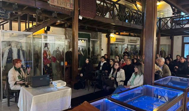 Prof. Dr. Mercangöz, Kuşadası'nda tarihe ışık tutan kazıyı anlattı