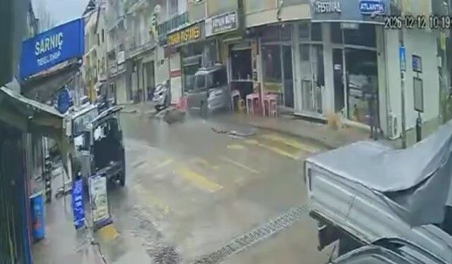 Sürücünün şekeri düştü, kontrolden çıkan araç çarşıyı birbirine kattı