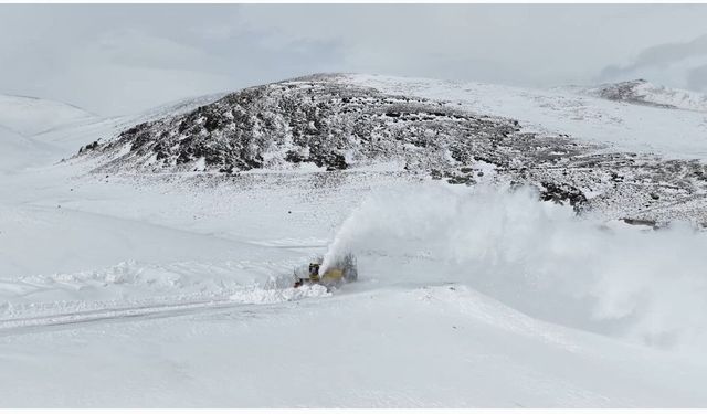 Van'da 53 yerleşim yerinin yolu kapalı