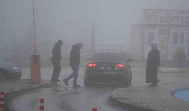 Yozgat sis altında kayboldu, görüş mesafesi 10 metreye kadar düştü