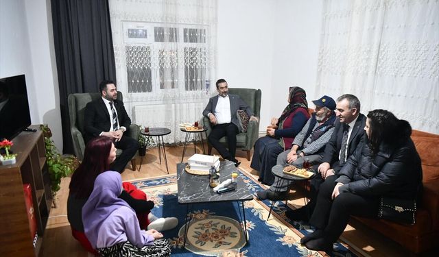 AK Parti Ankara İl Başkanı Özcan, ilçe teşkilat mensuplarıyla bir araya geldi: