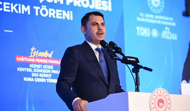 Bakan Kurum, Hizmet Sitesi Kentsel Dönüşüm Projesi 300 Konut Kura Çekim Töreni'nde konuştu: