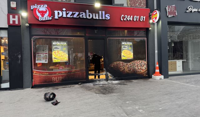 Bursa'da daha önce birlikte çalıştığı kişinin 2 iş yerini kundaklayan şüpheli yakalandı