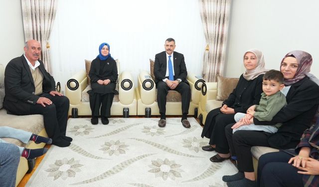 İçişleri Bakanı Çiftçi, iftarda şehit ailesi ile bir araya geldi