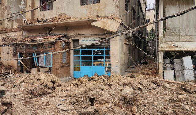 İsrail'in Lübnan'da bir beldeye gece düzenlediği saldırılarda ve baskında ölü sayısı 41'e yükseldi