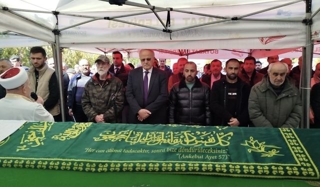 Sinop'ta kahvehanede düşerek başını beton zemine çarpan kişi öldü