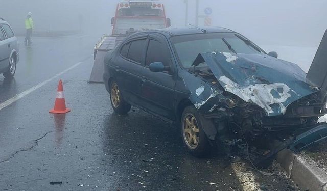 2 aracın karıştığı kazada 2 kişi yaralandı