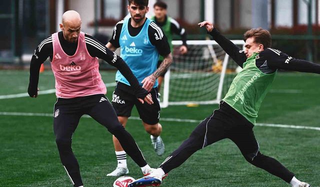 Beşiktaş, Fenerbahçe maçı hazırlıklarını sürdürdü