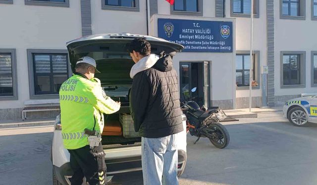 Paylaşım yapmak için trafiği tehlikeye atan sürücüye 46 bin TL ceza uygulandı