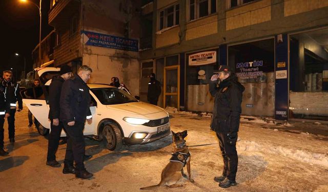 Polisten 'Narko Alan' operasyonu